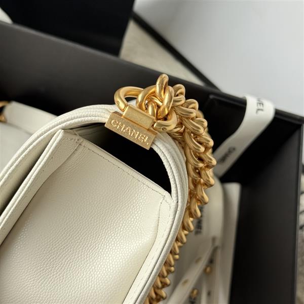 2026127214238908 700